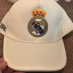 Men’s Real Madrid soccer hat.